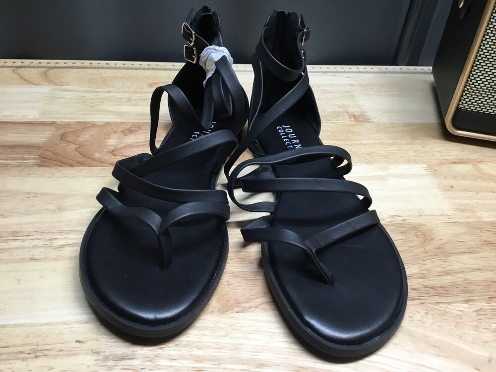 Journee Collection Zailie Gladiator Flat Sandals Women's Size 8.5 Black Leather